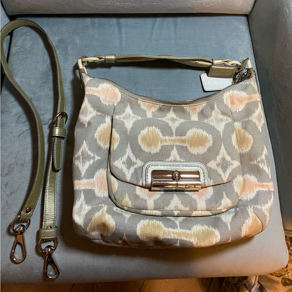 Coach Handbags - Coach Kristin OpArt Silver Gray Print Hobo Flap Handbag,optional crossbody strap